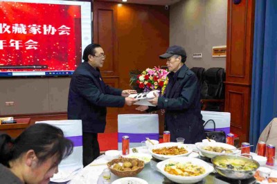 红色收藏家现代特殊教育推动者 ——曹必荣校长