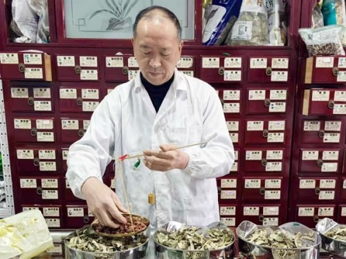 献礼2026两会专题报道 新时代国医大师——王培勇先生