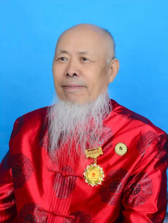 身残志坚铸医魂 一生坚守为中医 时代国医——李金祥