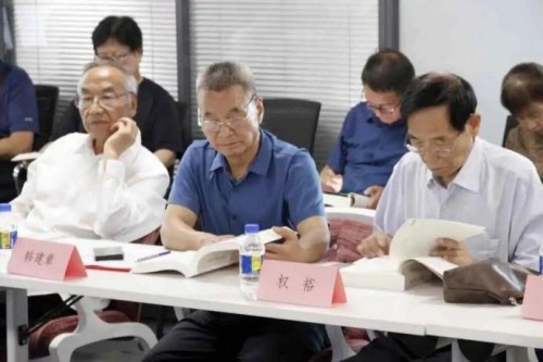 一卷医话，万象回响