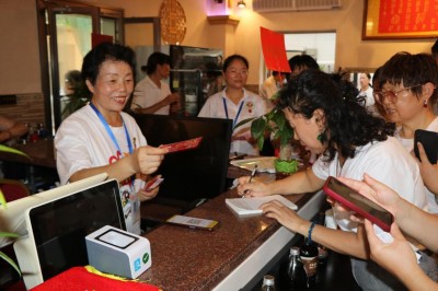 李永强：从实业报国到“大爱”助农，以创新消费模式致敬抗战精神